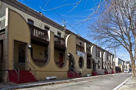 La Maison Umoja de Philadelphie (1968-2010). Recréer une famille Africaine Américaine pour éviter la case prison.